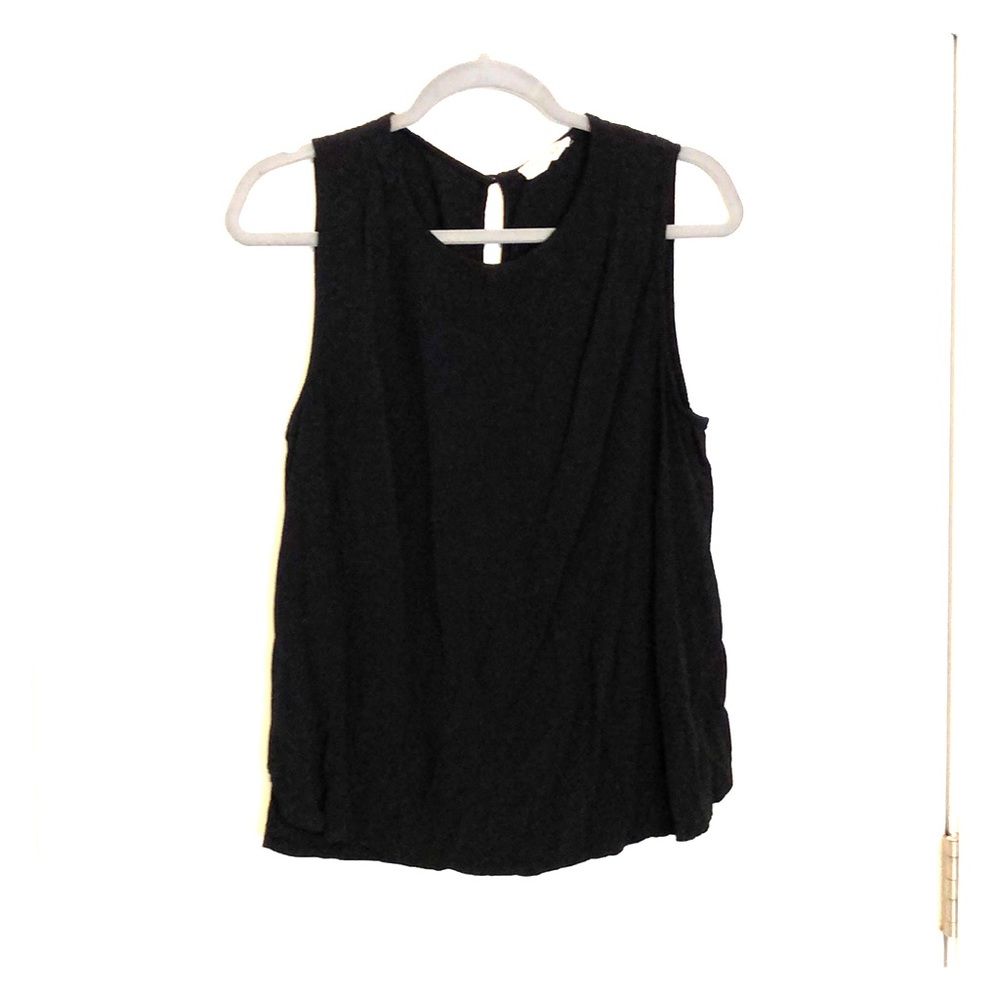 Black sleeveless blouse tank